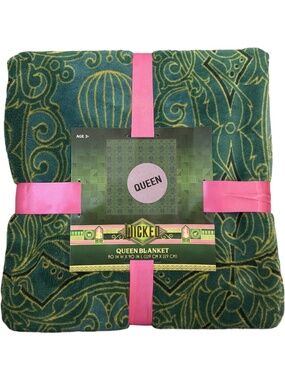Wicked Queen Blanket NWT TikTok Famous Green Gold Black 90" Elphaba Glinda